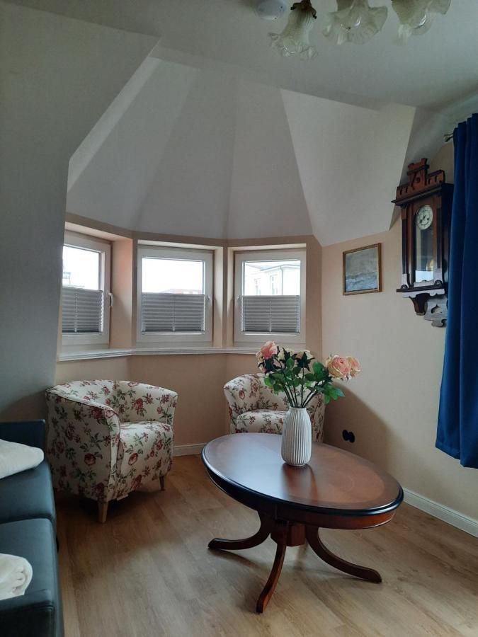 Logierhaus Am Meer Wangerooge Buitenkant foto